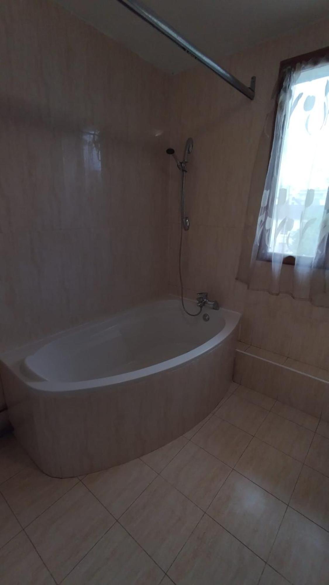 A Pousada Tony House Bondy Exterior foto